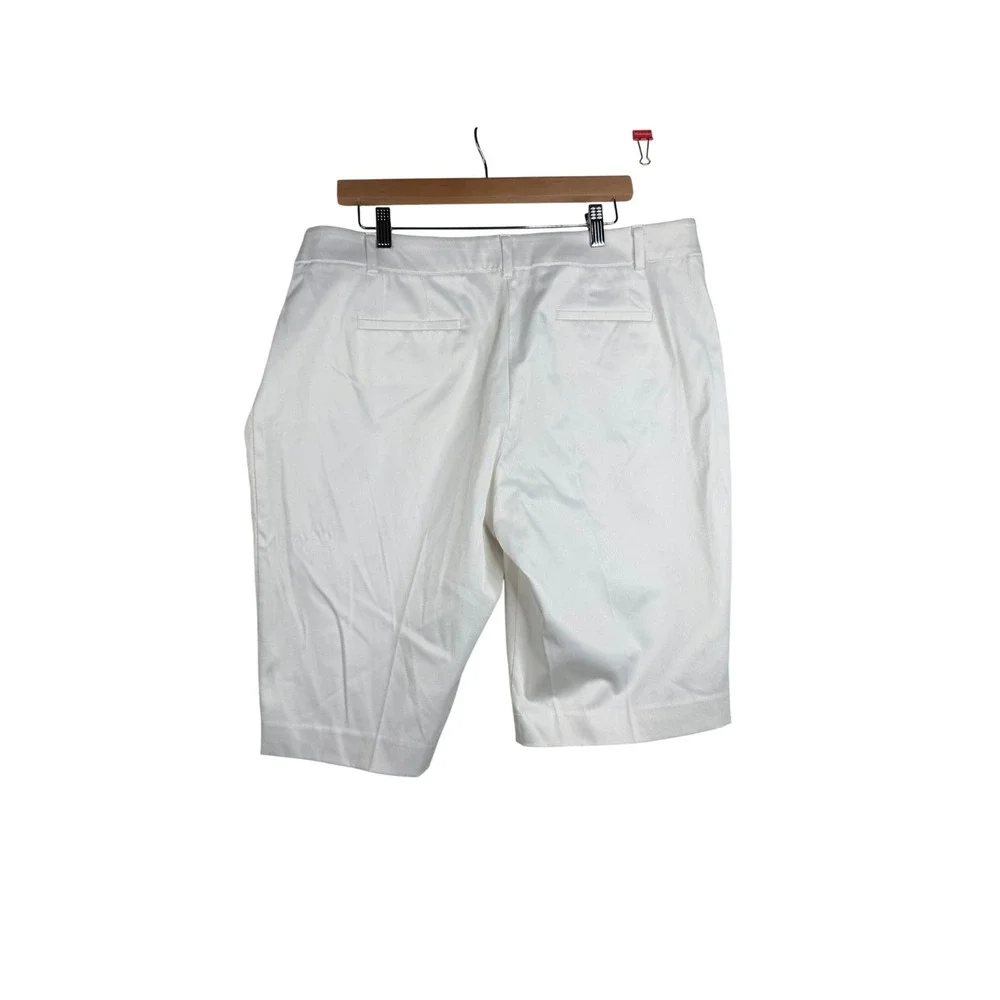NWT 7th Avenue Bermuda Short size 18 White - Picture 9 of 12